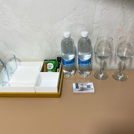 Myfreedom Апартаменти Метро Кловська, Військовий Госпіталь キエフ エクステリア 写真